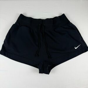 Nike Women’s Phoenix Fleece High-waisted‎ Loose Fit Shorts, Size Large.